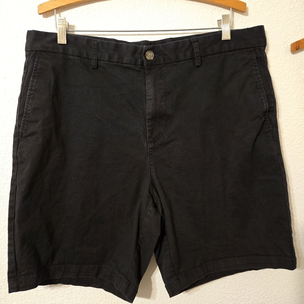 Old Navy Men's Charcoal Flat Front Shorts